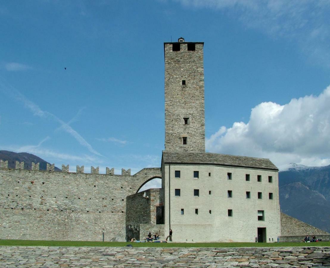 Bellinzona Piazza Collegiata Apartment Exterior photo
